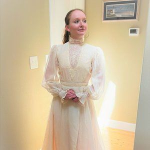 Vintage Cream Wedding Dress Full Sweeping Train and Bustle